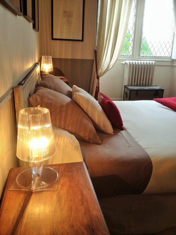 Chateau De Maumont Magnac-sur-Touvre Phòng bức ảnh