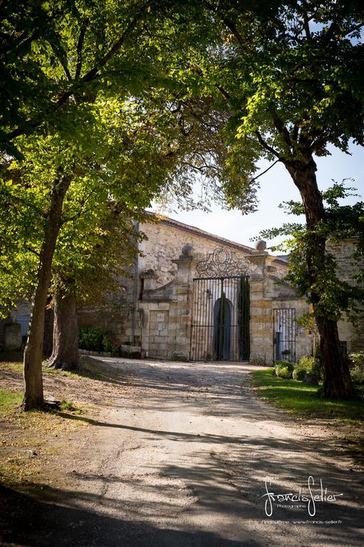 Chateau De Maumont Magnac-sur-Touvre Ngoại thất bức ảnh
