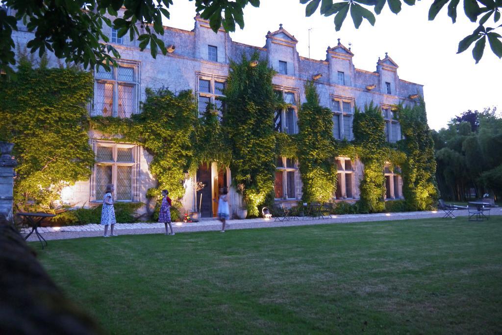 Chateau De Maumont Magnac-sur-Touvre Ngoại thất bức ảnh